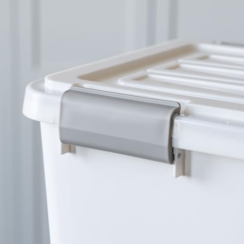 IRIS USA Dog Food Storage Container, Up to 30 lbs, White, Made in USA