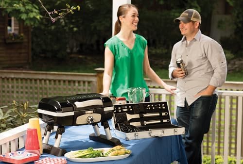Cuisinart Gas Grill, Petite Gourmet, Foldable Design with Handle, 5,500 BTU