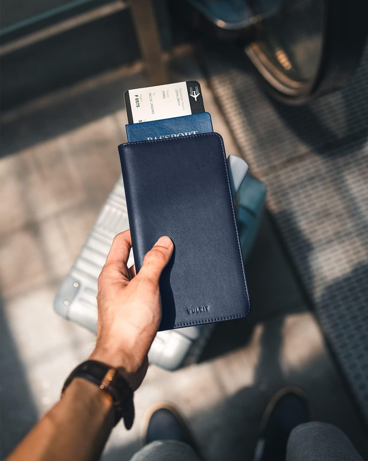 VULKIT Passport Holder Wallet RFID Blocking Travel Wallet for Men & Women