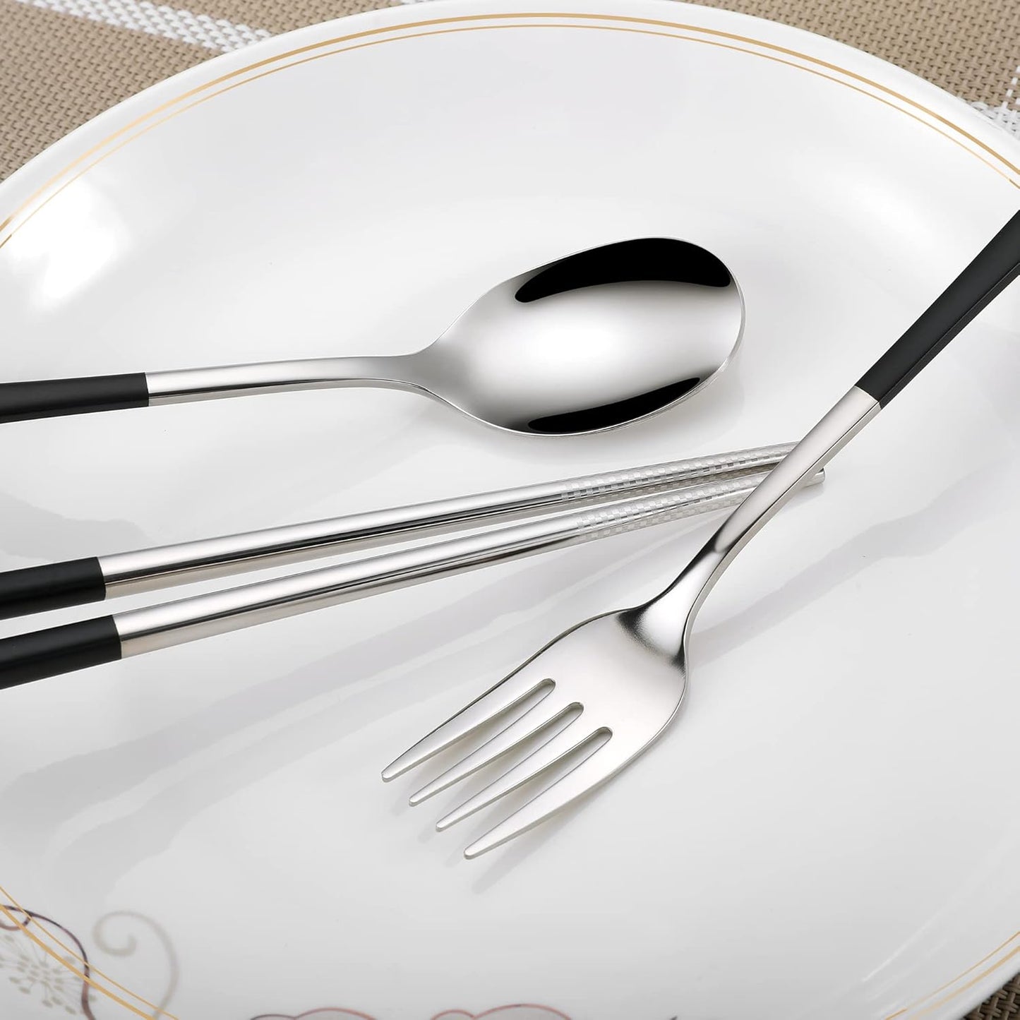 Travel cutlery set, 18/8 stainless steel cutlery, Reusable utensils set with case, Portable Silverware Lunch Box for Camping and Office