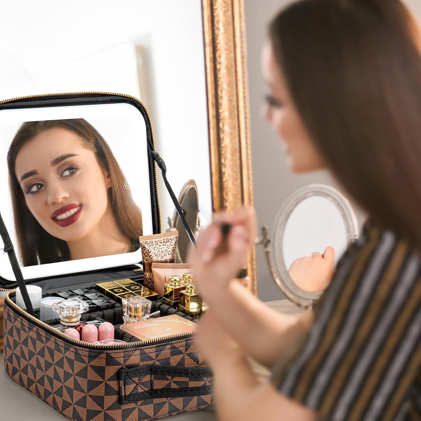 Makeup Travel Train Case with Mirror LED Light 3 Adjustable Brightness Large Cosmetic Bag Portable Storage Adjustable Partition Waterproof Makeup Brushes Make up Jewelry Gift for Women