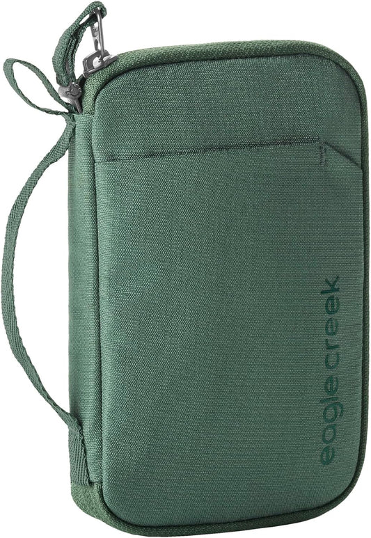 Eagle Creek Stash RFID Passport Wallet – Slim Travel Organizer with RFID Blocking – Secure Storage for Passport, Cards & Cash – Lightweight & Water-Resistant – Unisex – Grass Green