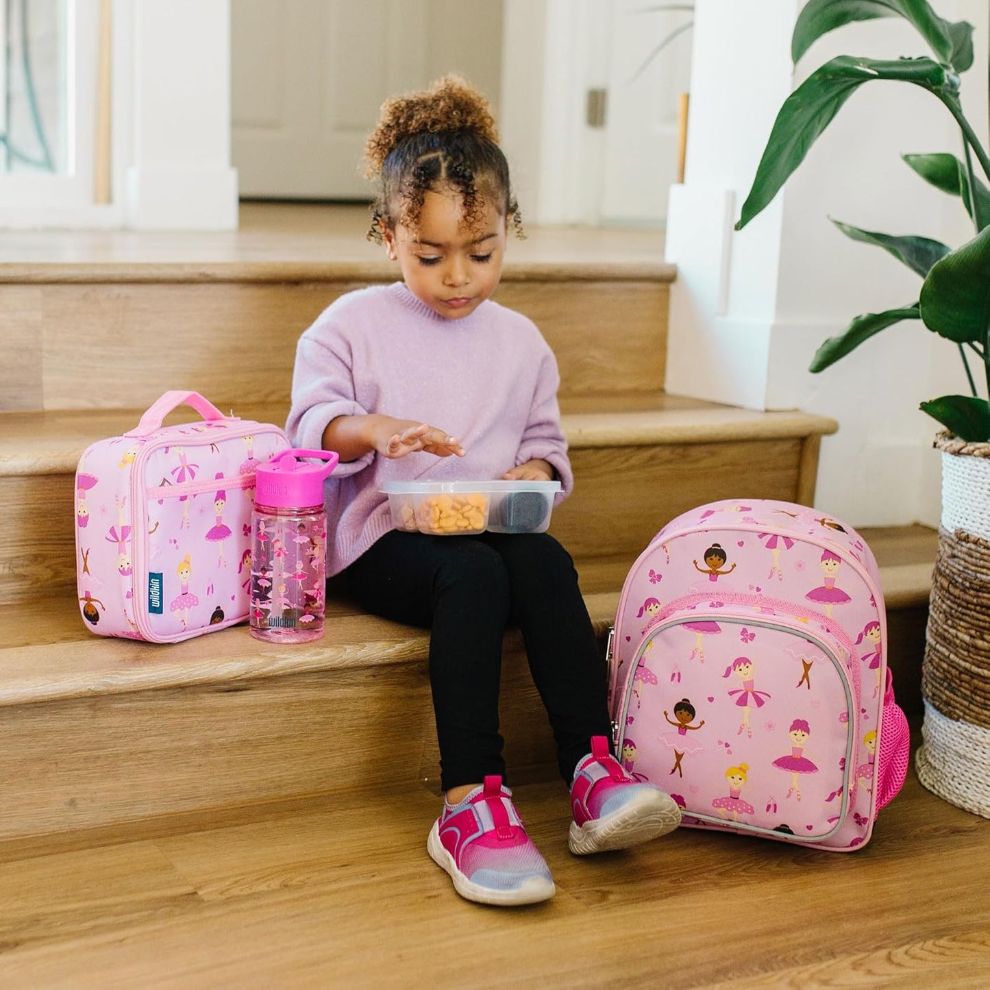 Wildkin Kids Insulated Lunch Box – Durable and Reusable for School & Travel - Ballerina