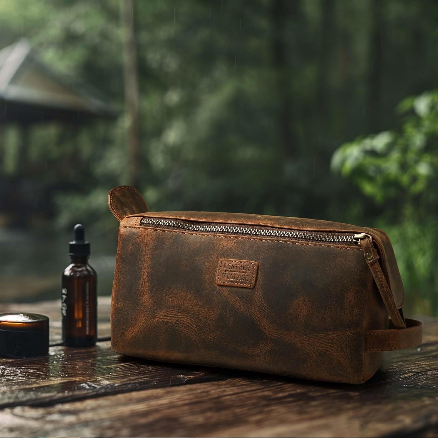 LEATHER VILLAGE Premium Leather Travel Toiletry Bag - Unisex Water-Resistant Travel Dopp Kit, Shaving & Cosmetic Organizer for Men & Women - Compact Bathroom Essentials - Rustic Brown