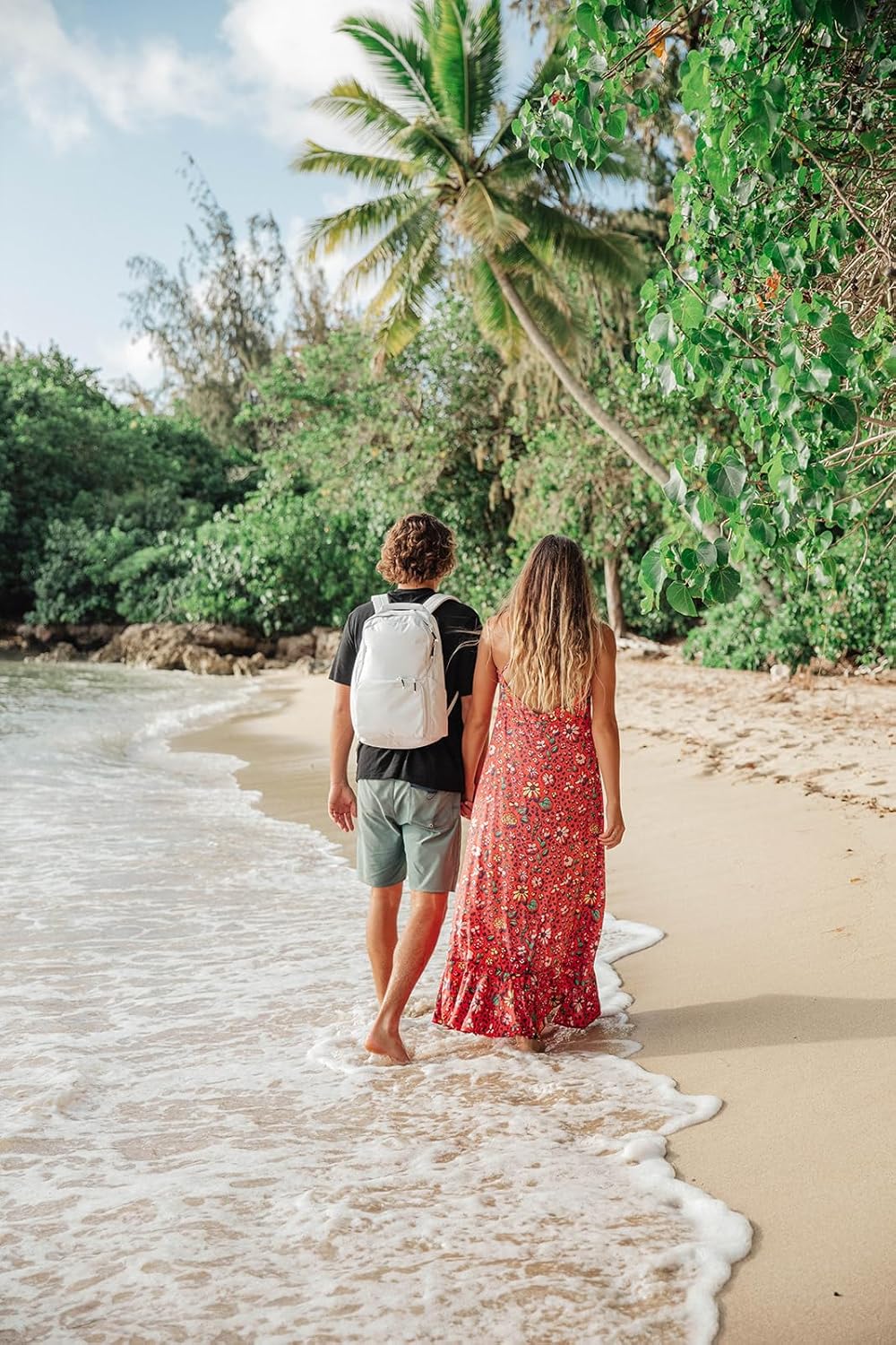 BREVITE The Backpack- Casual daypack backpacks for every function. Compact but spacious 18L aesthetic traveling backpack with laptop compartment. (Tan)