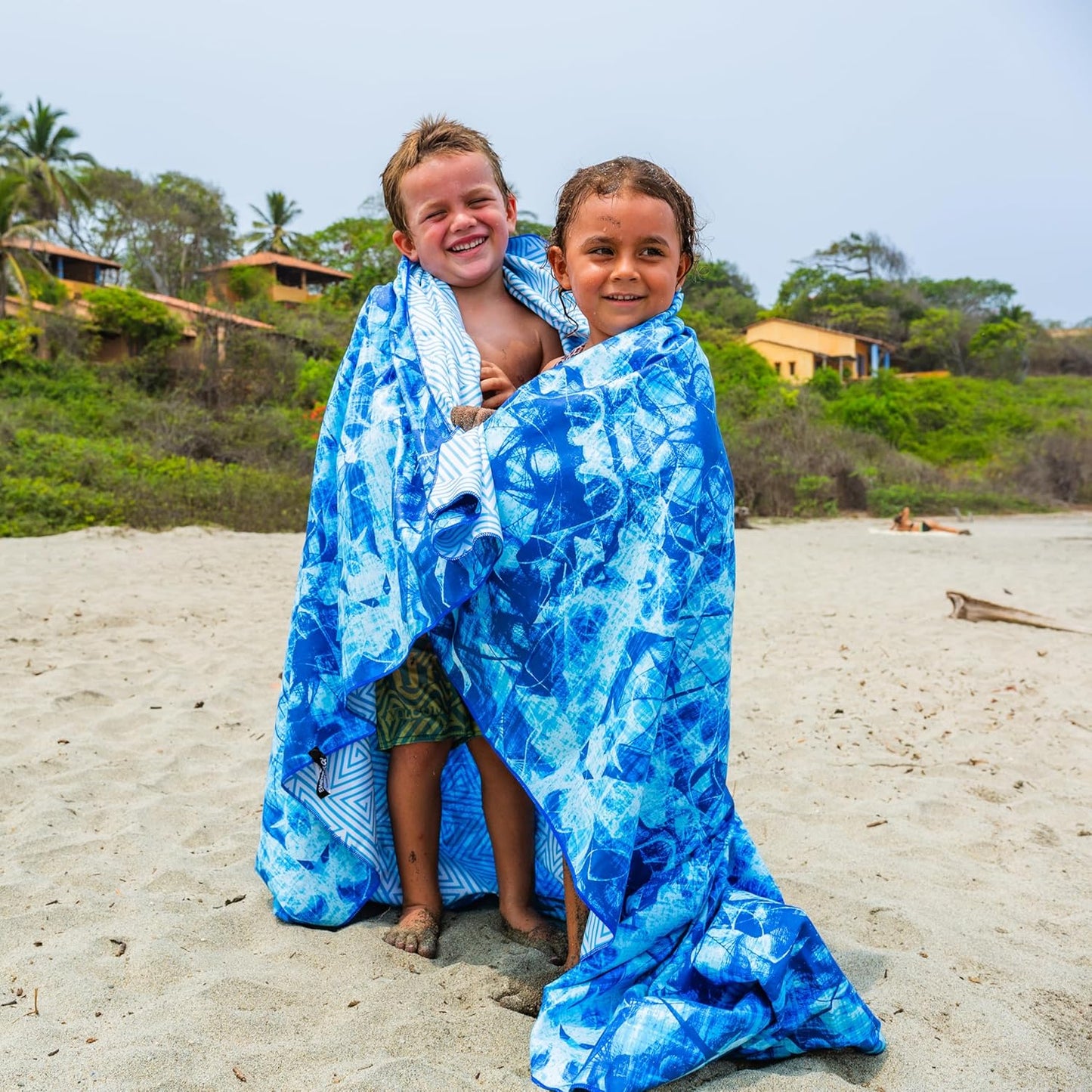 Quick Dry Towel Extra Extra Large 72x72 Inch - Microfiber Beach Towel - Perfect for Beach, Travel, Swimming, Pool, Yoga, Hiking, Camping - Lightweight, Fast Drying, Compact for Adults (Blue Wonder)