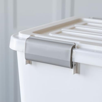 IRIS USA Dog Food Storage Container, Up to 30 lbs, White, Made in USA