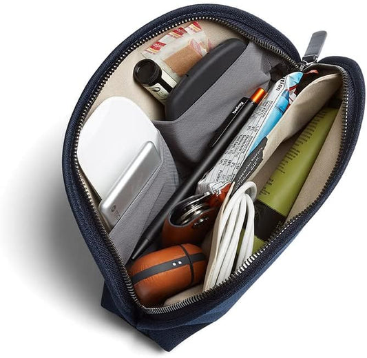 Bellroy Classic Pouch, Everyday kit, Leather and Woven Fabric (pens, Cables, Cosmetics, Personal Items)