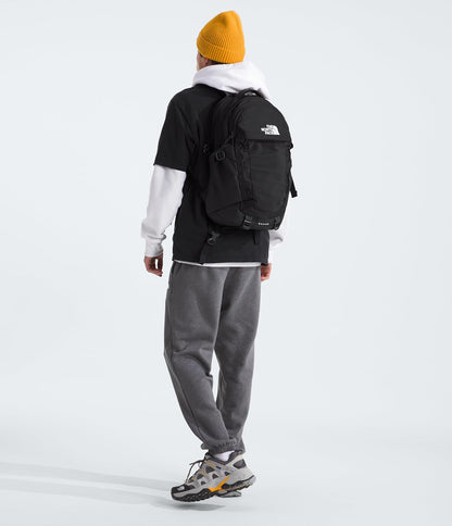 THE NORTH FACE Recon Everyday Laptop Backpack | Daypack with Water Repellent Finish, 16" Laptop Sleeve, 2 Water Bottle Pockets, TNF Black/TNF Black-NPF, One Size