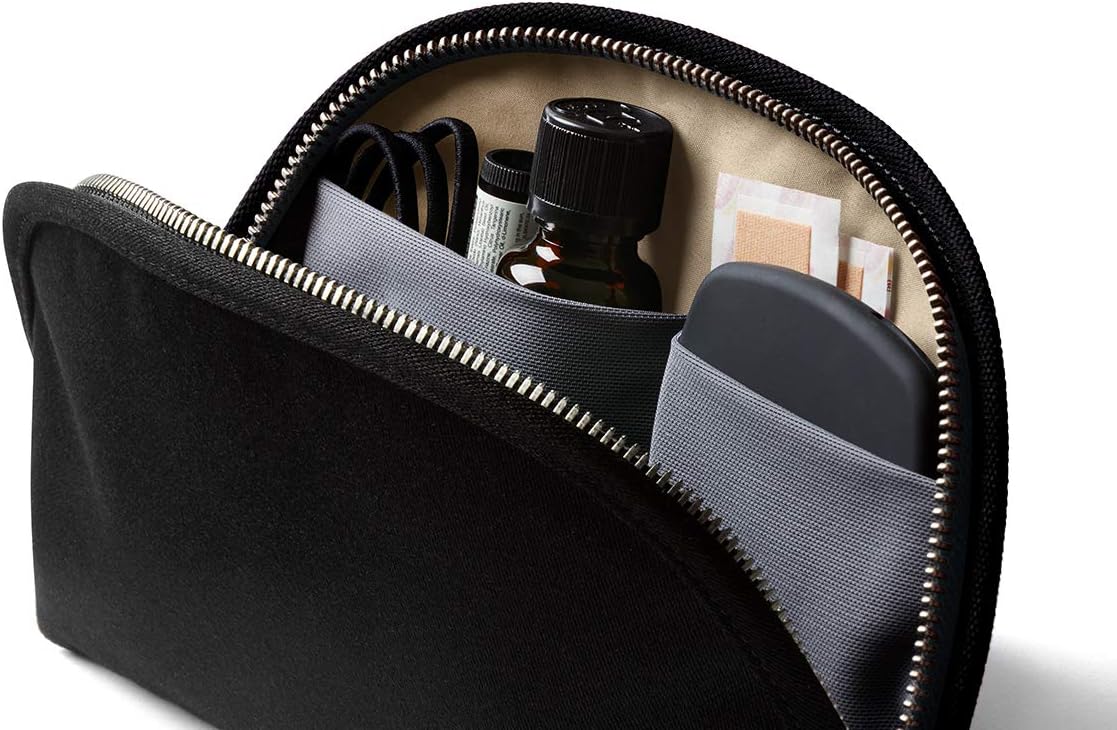 Bellroy Classic Pouch, Everyday kit, Leather and Woven Fabric (pens, Cables, Cosmetics, Personal Items)
