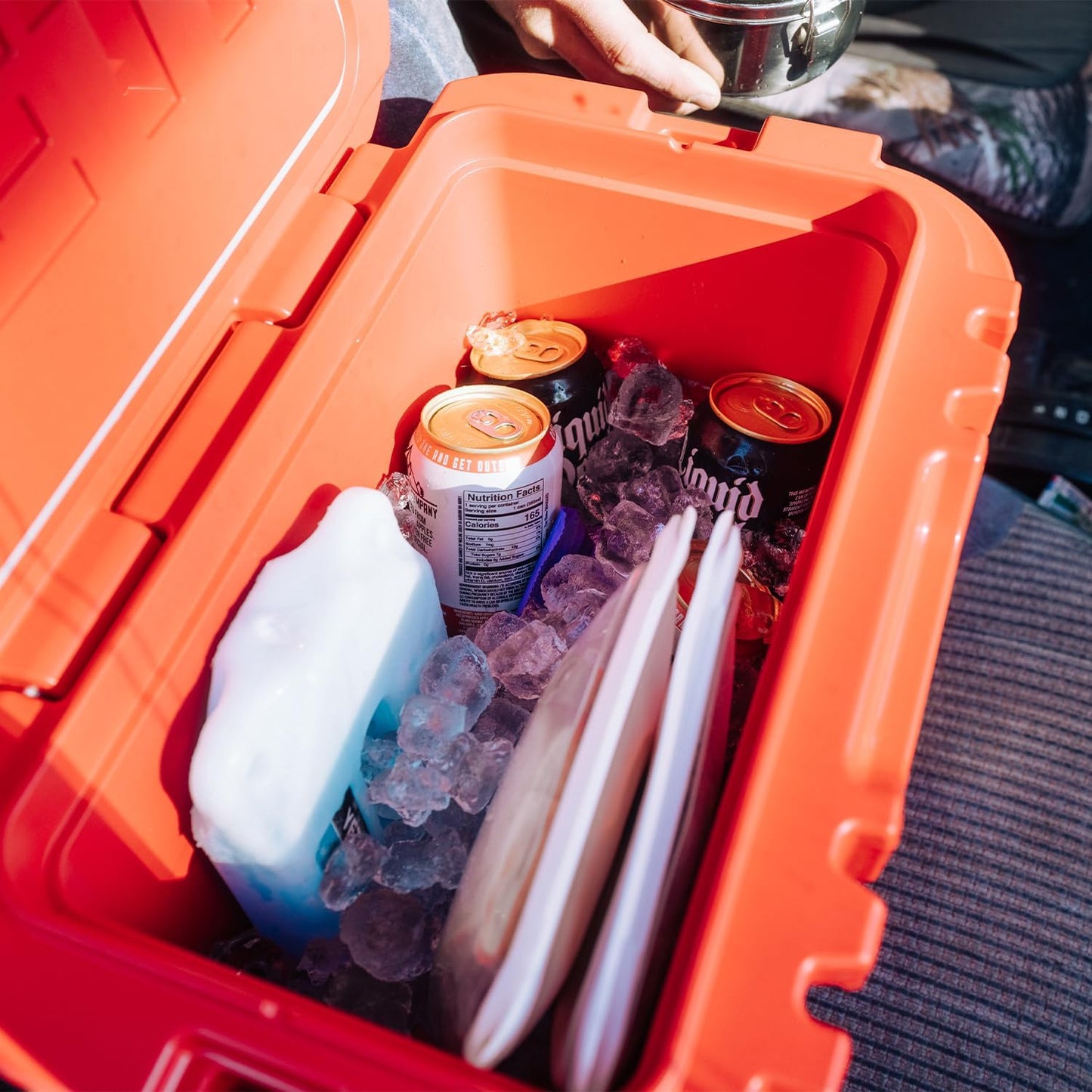 YETI Roadie 15 Hard Cooler with DoubleDuty Shoulder Strap