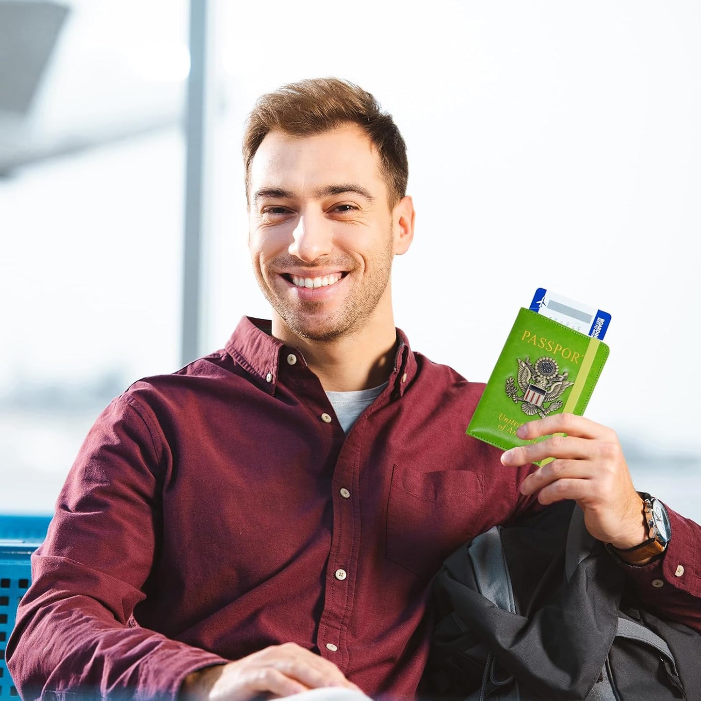 Passport Holder for Travel Passport Cover for Men Passport Wallet Case with Metal 3D Metal Badge Protector Leather Card Case RFID Blocking Women Travel Accessories Document Organizer (Green)