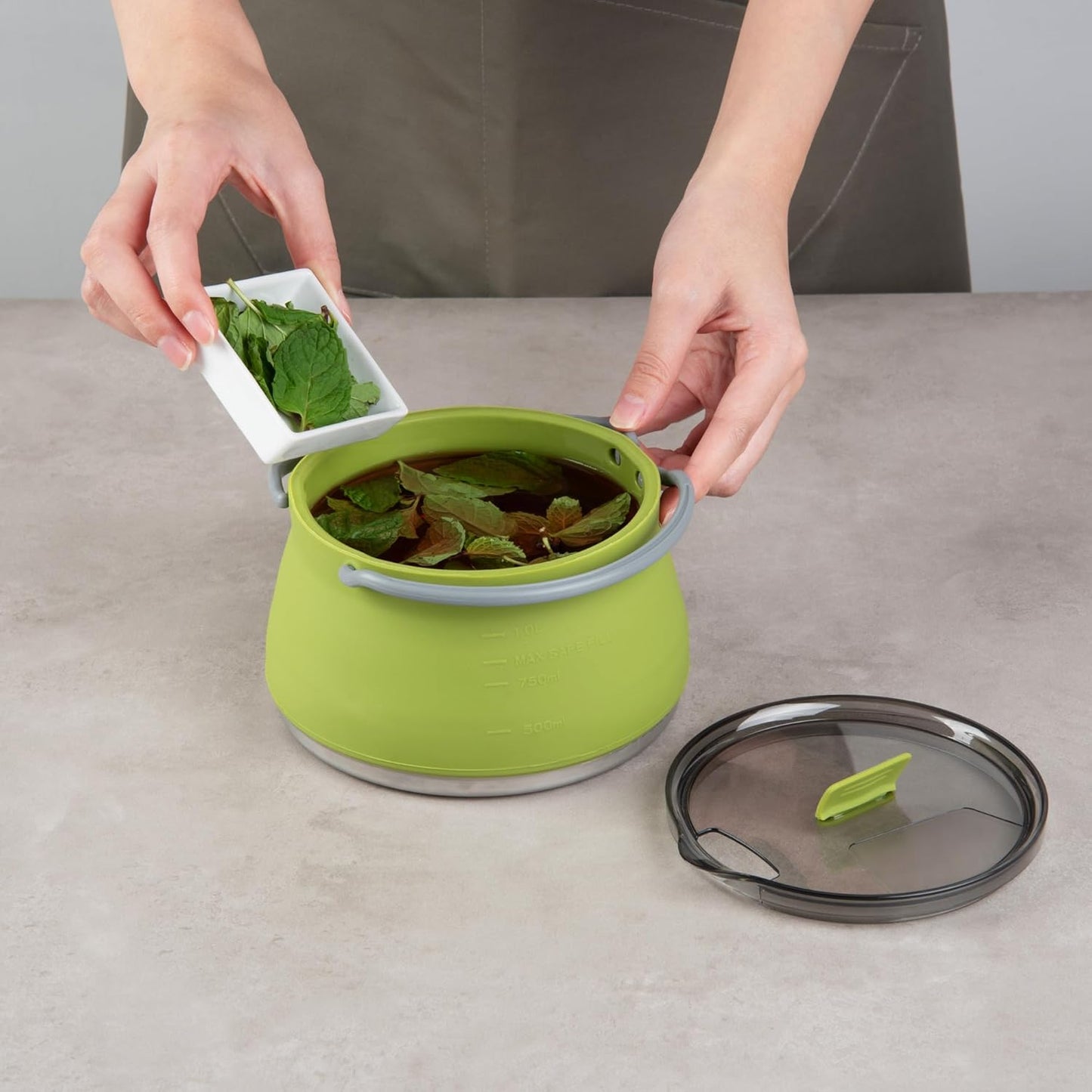 Restaurantware-Hi Tek 1 Liter Collapsible Camping Kettle, 20 Portable Cook Pots - With Perforated Lid, Stainless Steel Bottom, Silicone Camping Coffee Pots, With High Heat Nylon Handles, For Travel