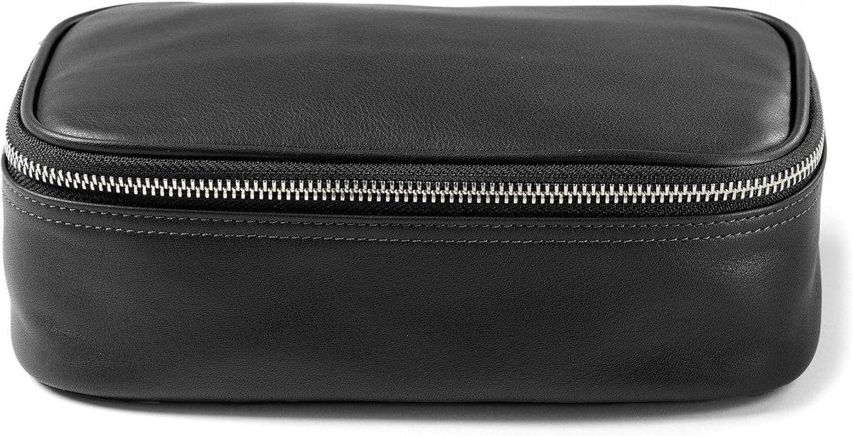 Leatherology Black Onyx Medium Travel Organizer - Zipped mesh storage pocket, elastic loops for organization, metal zipper with leather pull