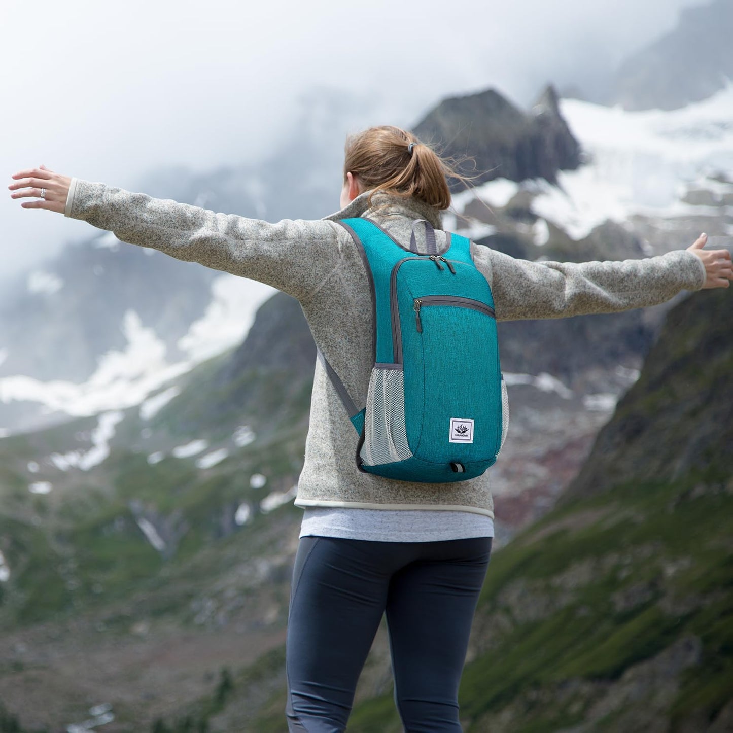 Esup 15L Lightweight Foldable Hiking Backpack for Women Men (Green)