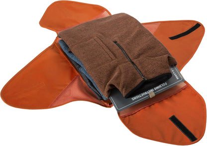 Eagle Creek Pack-It Original Garment Folder - Travel Garment Bag with Compression Wings to Maximize Luggage Space - Convenient Top Handle - Quick Drying Material - Mandarin - Large