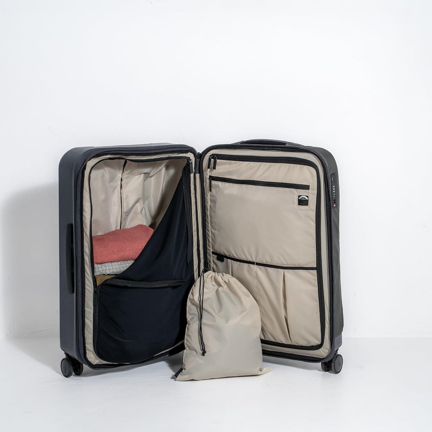 OGIO Pace Pro Hybrid Wheeled Travel Bag (Luggage)