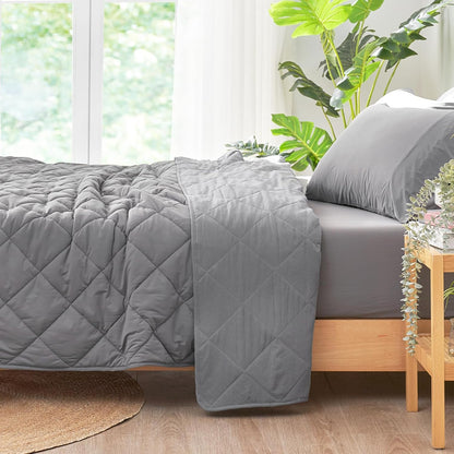 Cozy Bliss Cooling Blanket for Hot Sleepers, Q-Max 0.4 Cooling Comfort Queen Size, Cold Blankets for Night Sweats Sleeping, Ultra-Cool Lightweight Breathable Summer Blanket for Bed