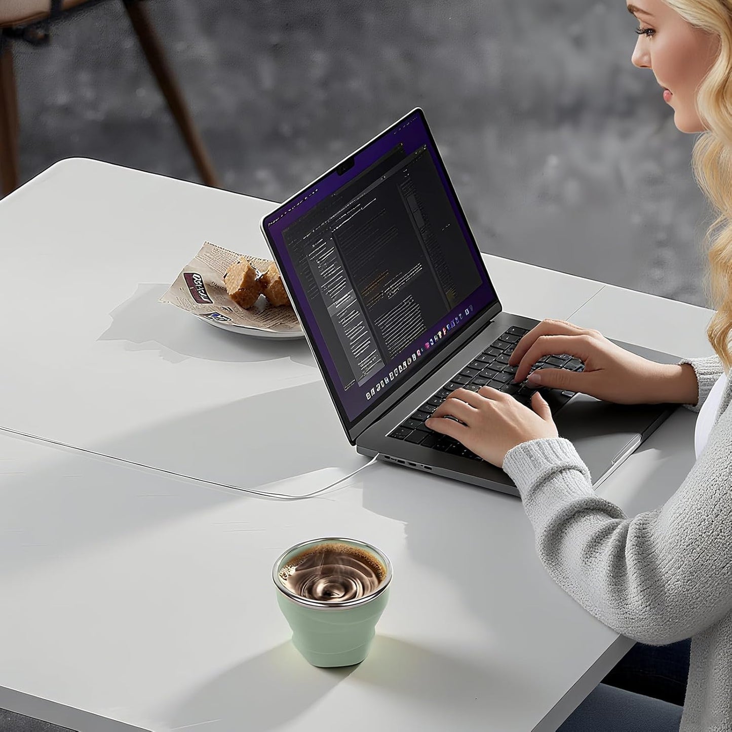 Collapsible Water Cup 6oz/180ml - Collapsible Cup - Silicone Collapsible TravelCup - Silicone Folding Camping Cup with Lids - Foldable Drinking Cup - for Travel, Camping, Hiking, Outdoor Sports