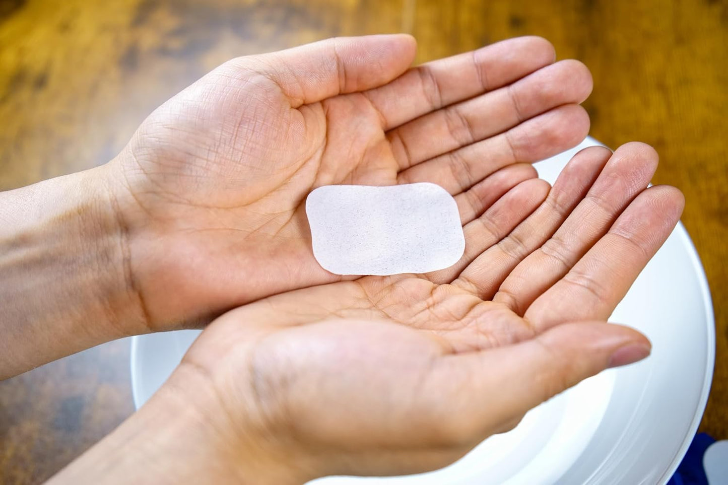 Portable Soap Sheets – 500pcs (10 Travel Cases × 50 Sheets) – Pocket-Size Biodegradable Hand Wash Paper for Travel, Camping, Hiking, Emergency Kits