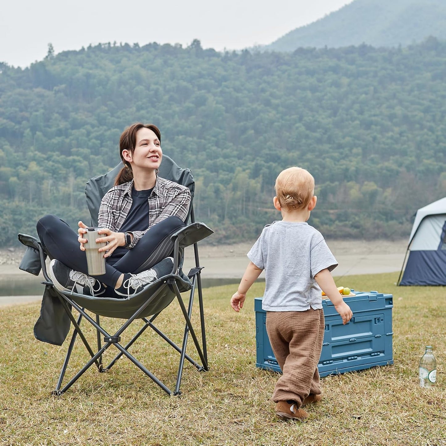 EVER ADVANCED Folding Camping Chair for Outside with High Back Padded Oversized Lawn Chairs Folding Lightweight Sturdy Steel Portable Outdoor Camp Chair for Adults