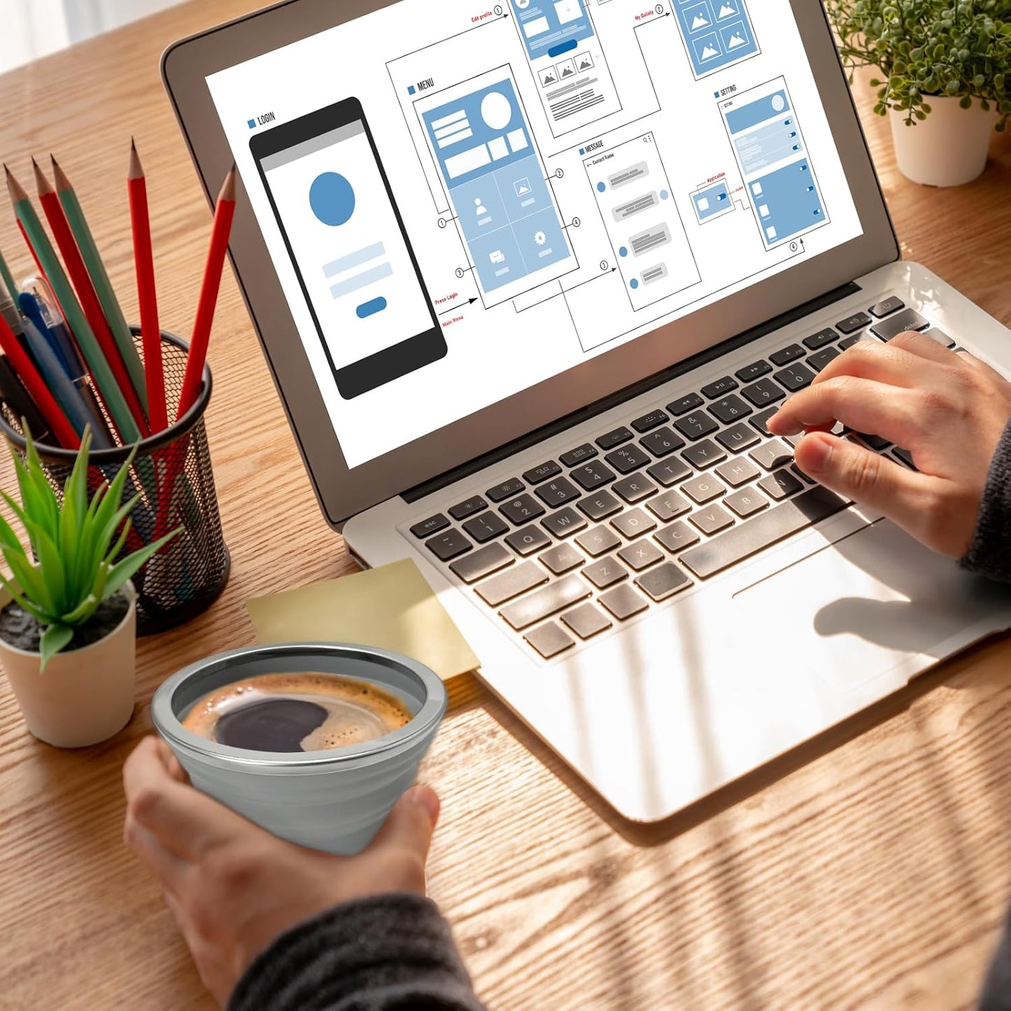 Guyuyii 4 Pack Collapsible Cup - Silicone Drinking Mug with Lids - Collapsible Cups for Traveling, Camping, Backpacking, On The Go, Everyday Use