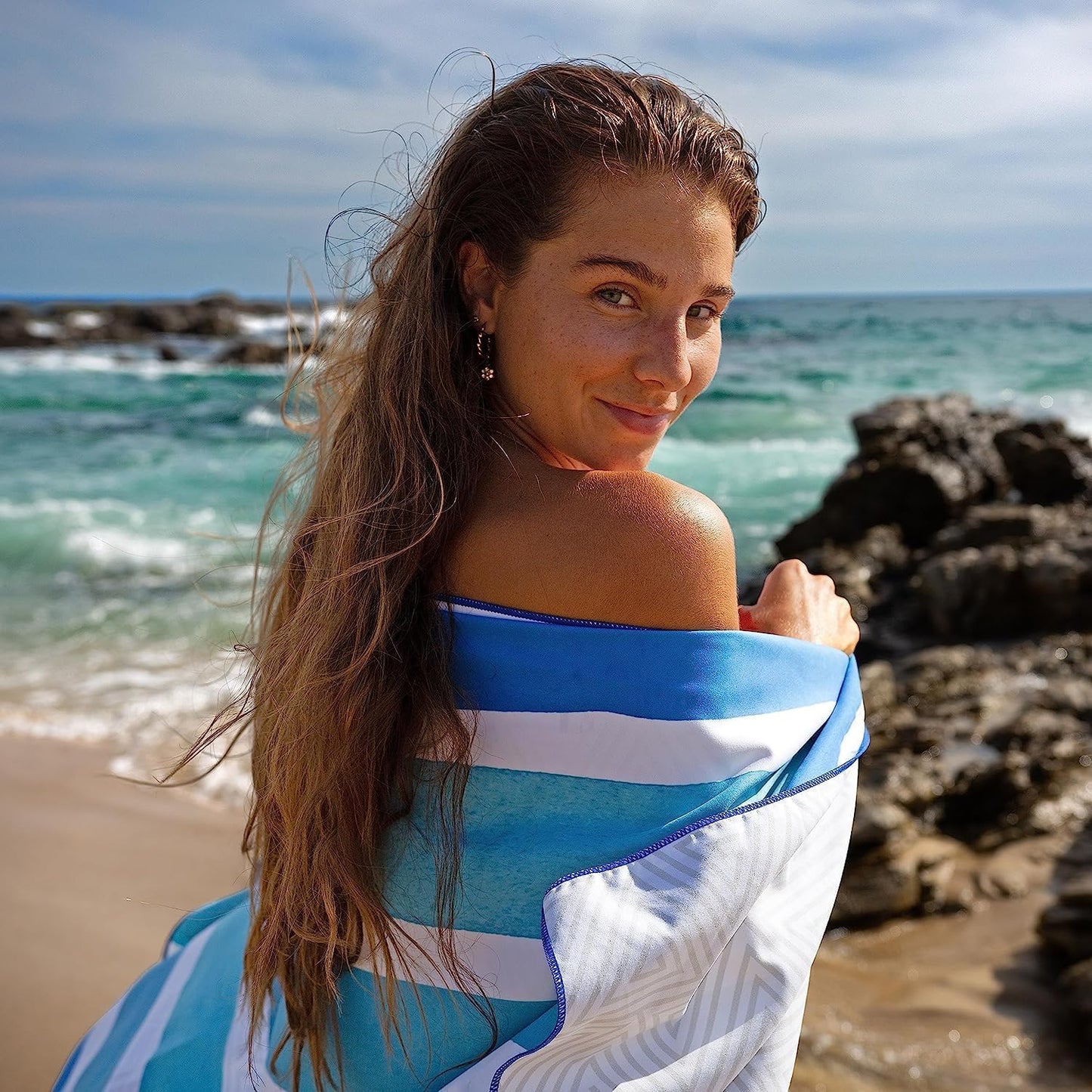 Quick Dry Towel Extra Extra Large 72x72 Inch - Microfiber Beach Towel - Perfect for Beach, Travel, Swimming, Pool, Yoga, Hiking, Camping - Lightweight, Fast Drying, Compact for Adults (Maldives)