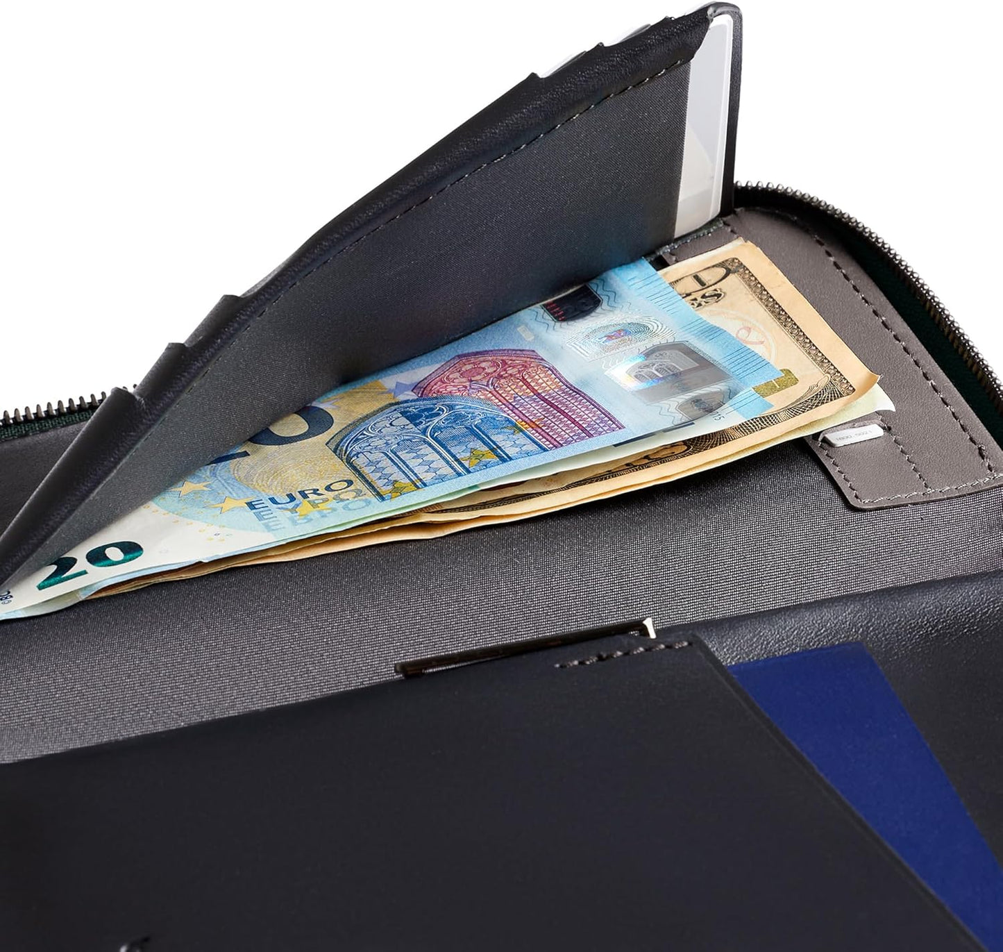 Bellroy Travel Folio – Second Edition - Everglade