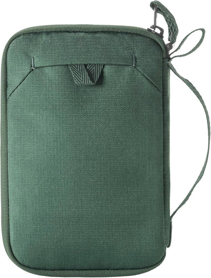 Eagle Creek Stash RFID Passport Wallet – Slim Travel Organizer with RFID Blocking – Secure Storage for Passport, Cards & Cash – Lightweight & Water-Resistant – Unisex – Grass Green