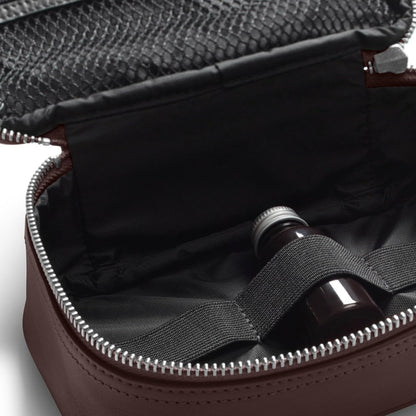 Leatherology Brown Small Travel Organizer - Zipped mesh storage pocket, elastic loops for organization, compact travel size