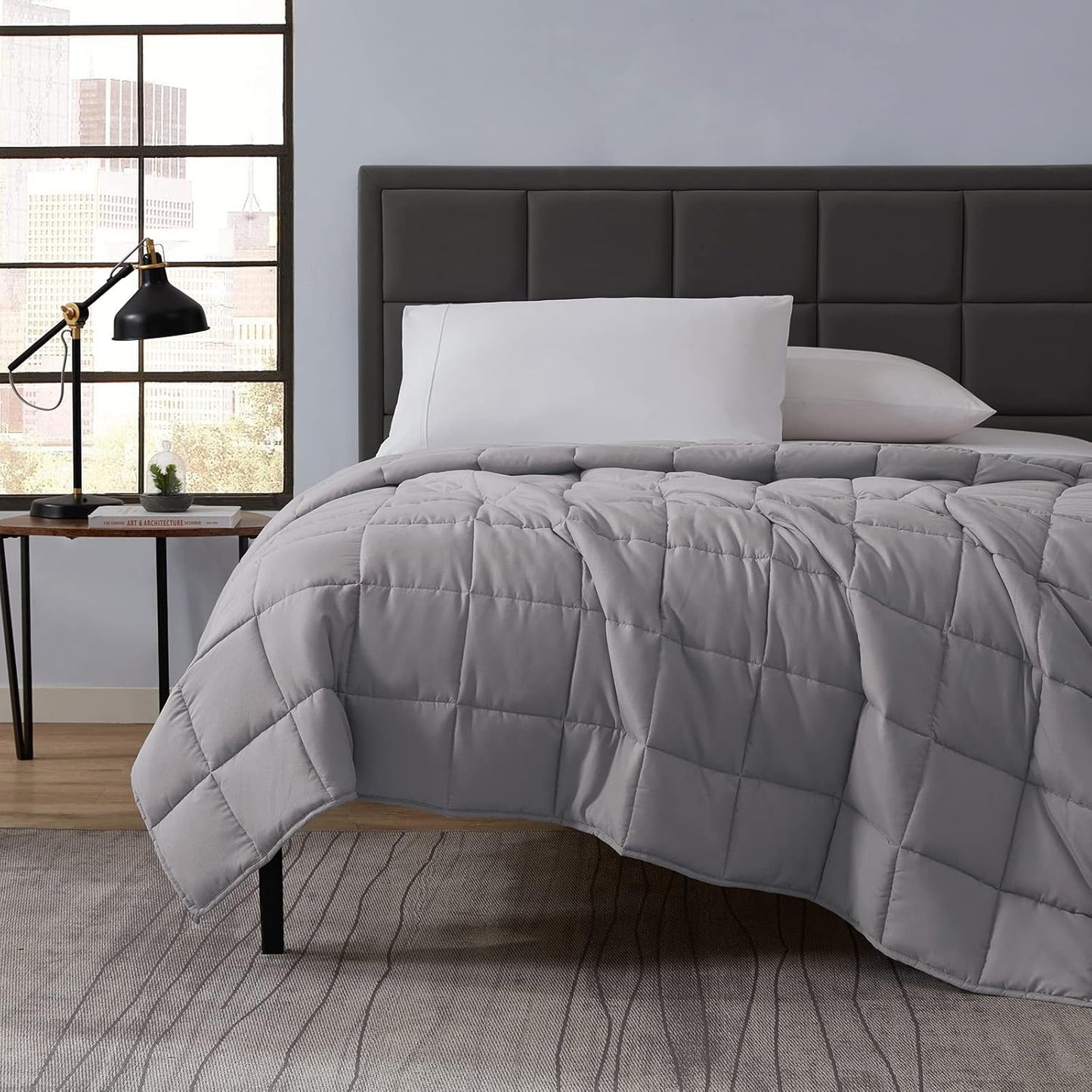 L'AGRATY Weighted Blanket Kids- 40"x60" 10lbs Cooling Breathable Microfiber Material with Glass Beads Small Blanket for All-Season Summer Fall Winter Soft Thick Comfort