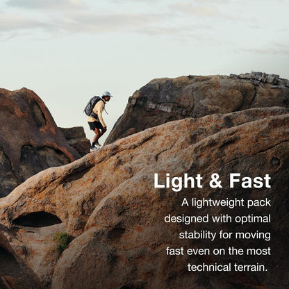 Osprey Talon 22L Men's Lightweight Hiking Backpack with Hipbelt, Green Canopy/Pine Leaf