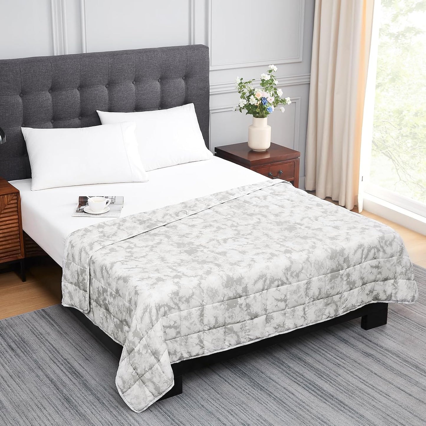 L'AGRATY Weighted Blanket - 48"x72" 15lbs Cooling Breathable Heavy Blanket Microfiber Material with Glass Beads for Adult All-Season Summer Fall Winter Soft Thick Comfort