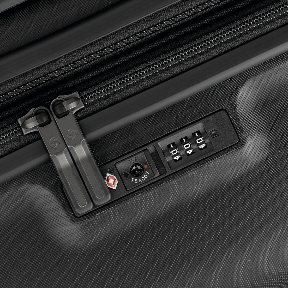 Samsonite Elevation Plus - Large Hardside Luggage - Scratch Resistant Polypropylene Shell, RightHeight™ Adjustable Handle, Integrated AirTag Holder, TSA Lock, WetPak™ Compartment - Triple Black
