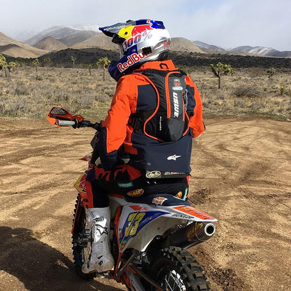 USWE Outlander Hydration Pack with Water Bladder, Hydration Backpack - Backpack for Cycling, MTB, Trail Running & More