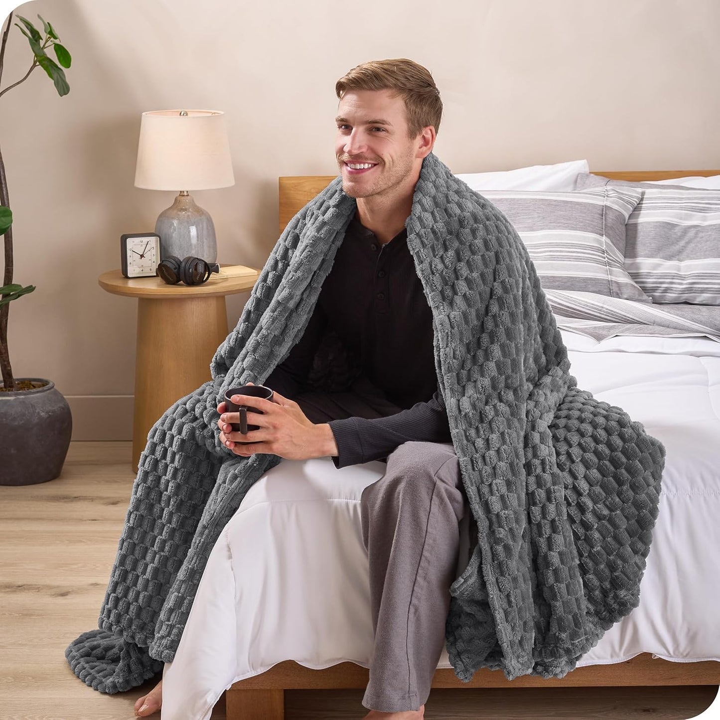 Bare Home Textured Fleece Blanket - Twin/Twin Extra Long - Ultra-Soft Lightweight for Bed, Sofa, and Couch - Luxury Microplush - Cozy Warm Blanket (Twin/Twin XL, Waffle Grey)