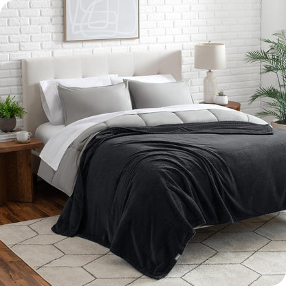 Bare Home Textured Fleece Blanket - Throw/Travel - Ultra-Soft Lightweight for Bed, Sofa, and Couch - Luxury Microplush - Cozy Warm Blanket (Throw/Travel, Chevron Black)
