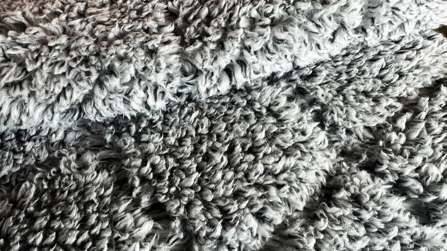 DOWN UNDER OUTDOORS Large Waterproof Windproof Extra Thick 350 GSM Quilted Fleece, or Sherpa Stadium Blanket