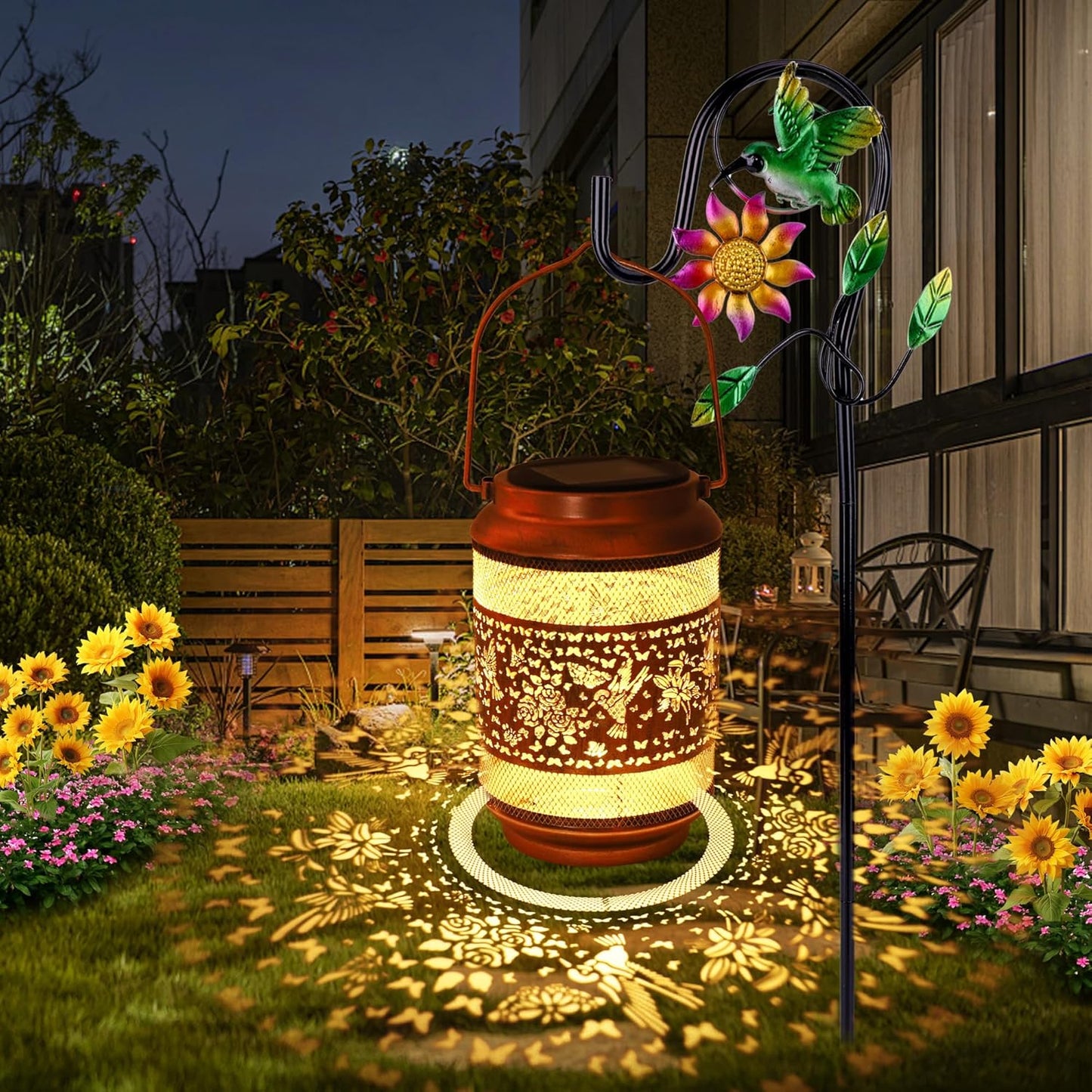 Hummingbird Solar Lanterns Outdoor Waterproof with Shepherd Hook, Hummingbird Metal Lights for Women Mom Grandma, Garden Decor Solar Hanging Lantern Gift for Yard, Patio, Lawn, Pathway, Garden Decor