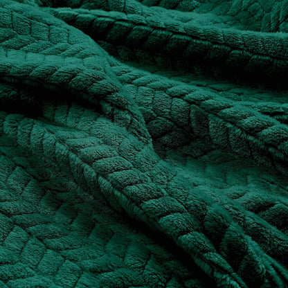 EverSnug Premium Travel Blanket Pillow - Soft 2 in 1 Airplane Blanket with Soft Bag Pillowcase, Hand Luggage Sleeve and Backpack Clip (Forest Green)